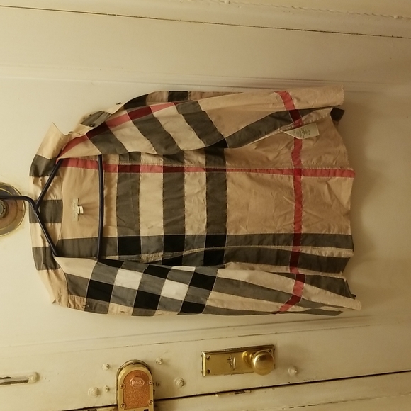 🆕 Burberry iconic  shirt price firm! - Picture 5 of 11